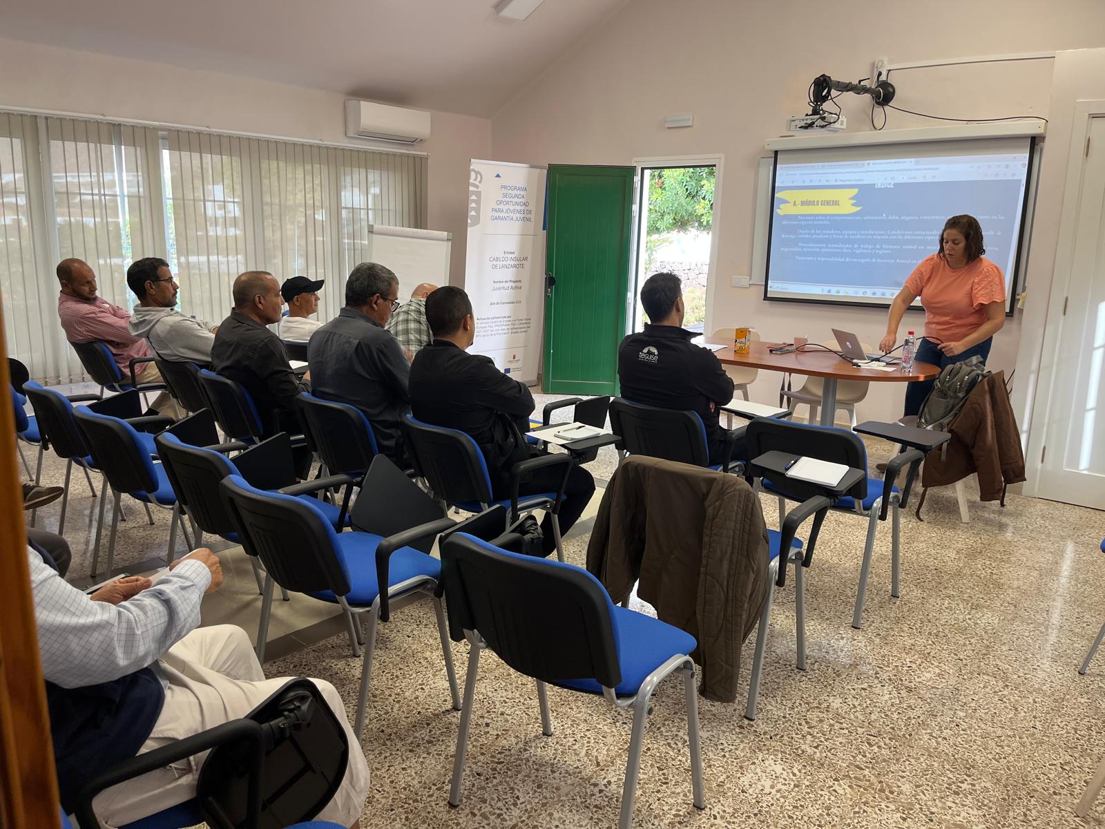 Curso sobre sacrificio de animales por el 'rito halal' en la Granja Experimental de Lanzarote.