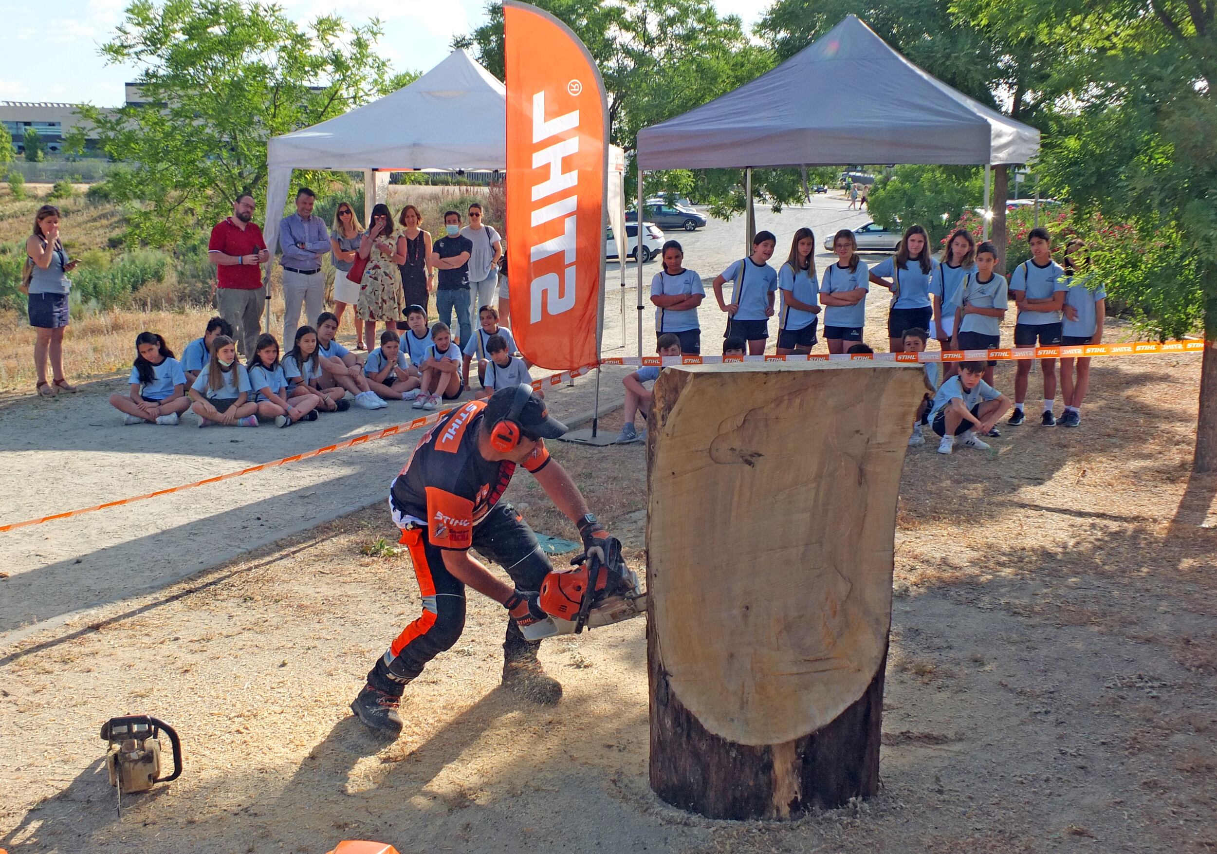 Exhibición del escultor Abel de Vicente en el Parque Sol