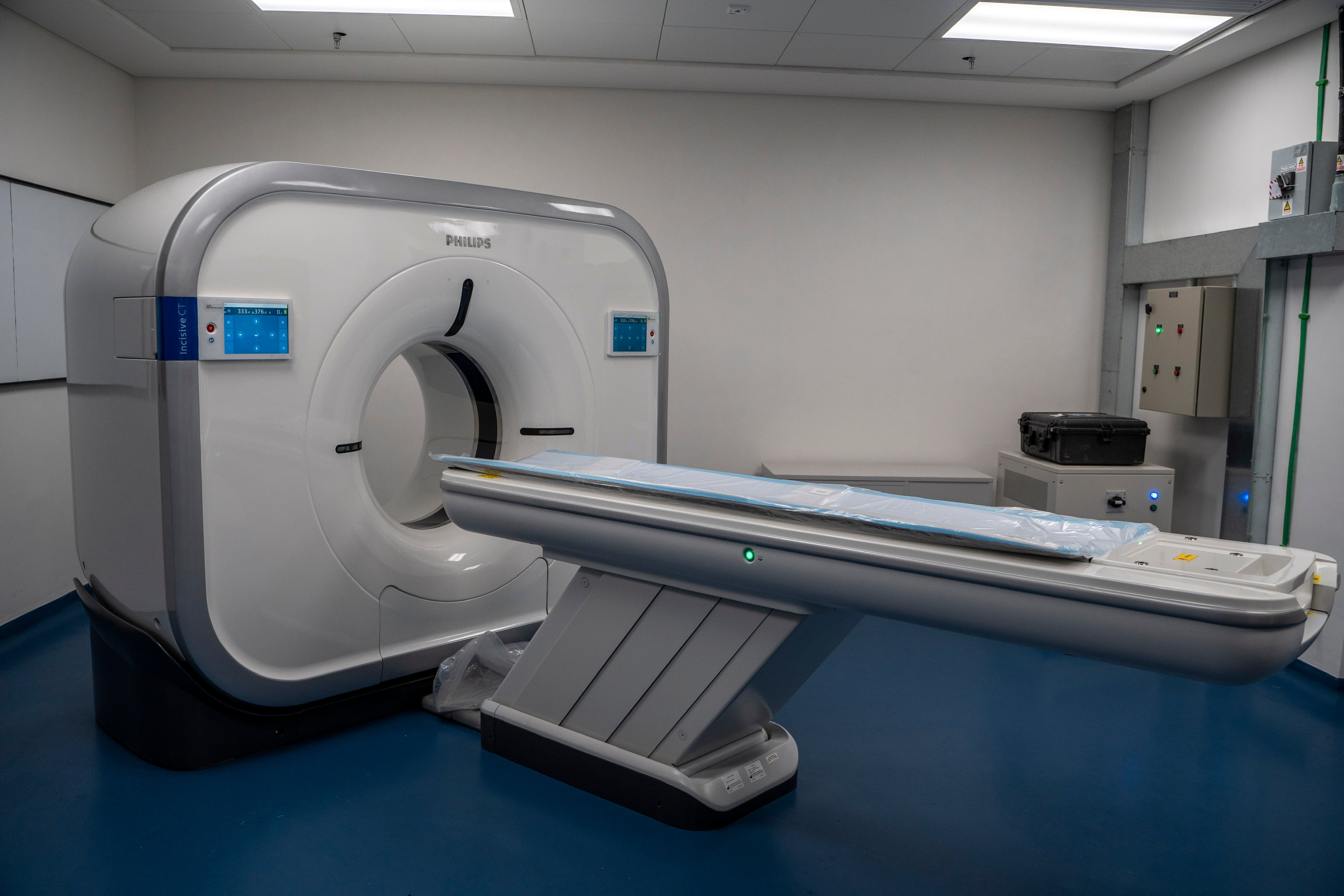 Un hombre ha fallecido tras ser absorbido por una máquina resonancia magnética.