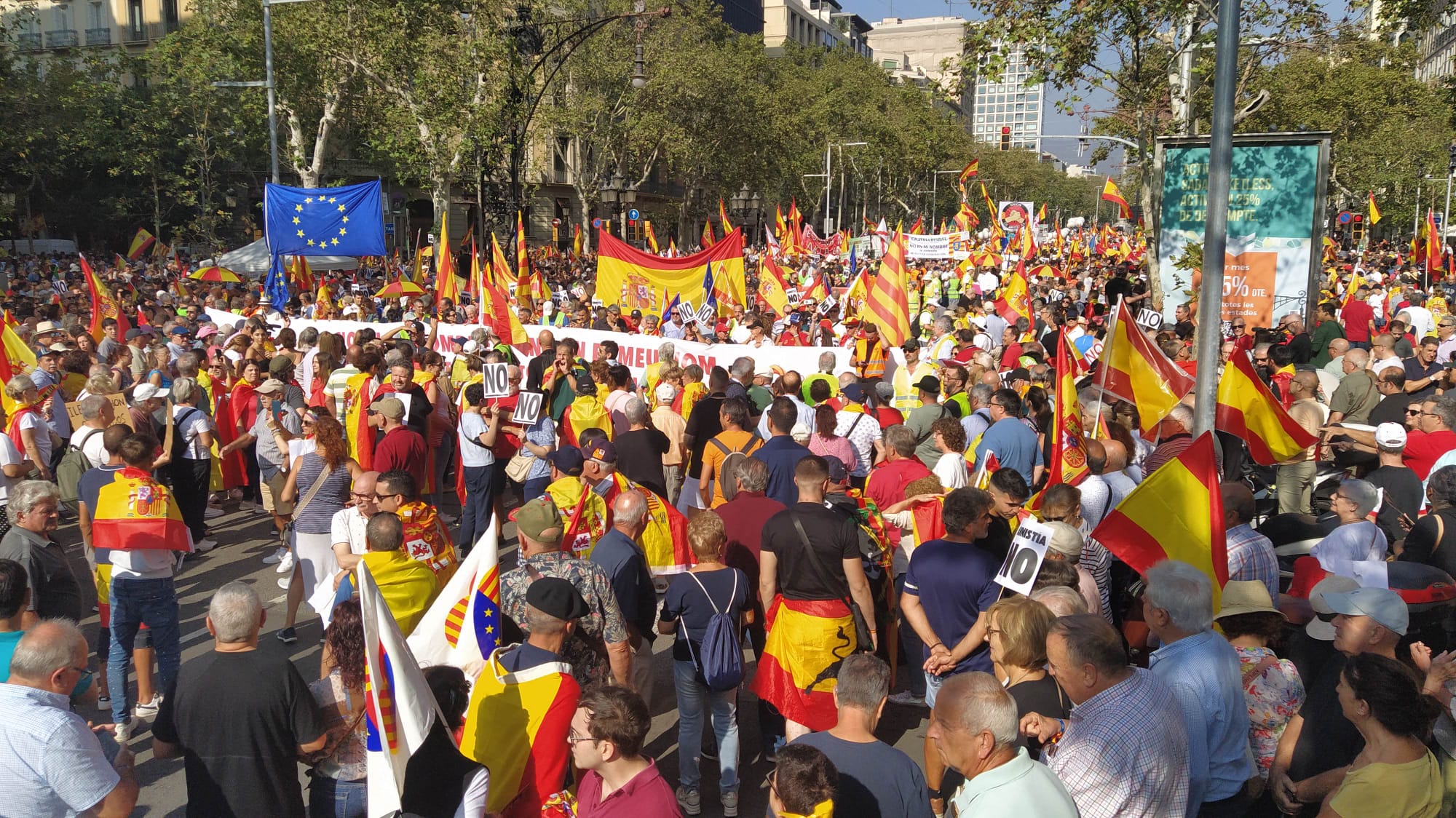 Manifestación contra la amnistía  convocada por Societat Civil Catalana en Barcelona este domingo, 8 de octubre