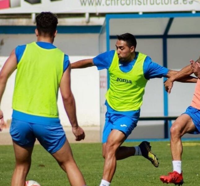 El Chirola ya se ha entrenado con el resto de sus compañeros