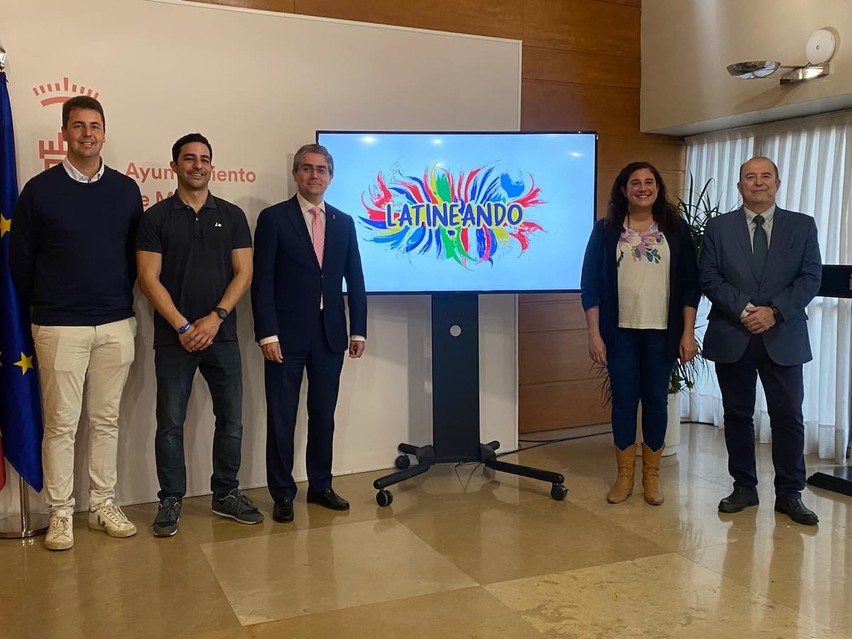 'Latineando' celebra la cultura latina con once foodtrucks de comida tradicional y música