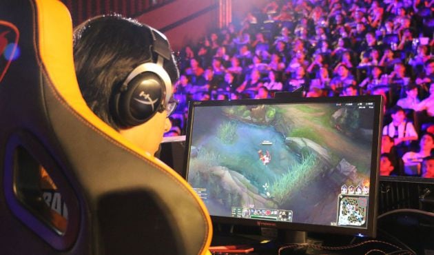 Un jugador de Estral Esports durante la final del torneo Clausura 2019 de la División de Honor League of Legends en Ciudad de México (México)