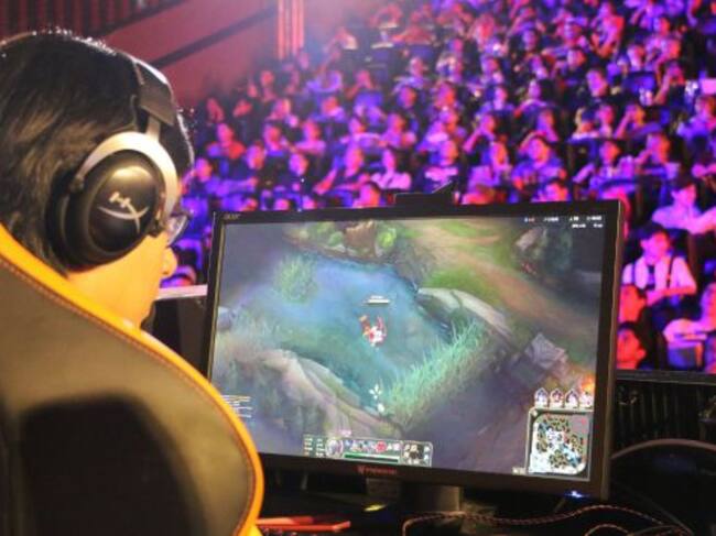 Un jugador de Estral Esports durante la final del torneo Clausura 2019 de la División de Honor League of Legends en Ciudad de México (México)