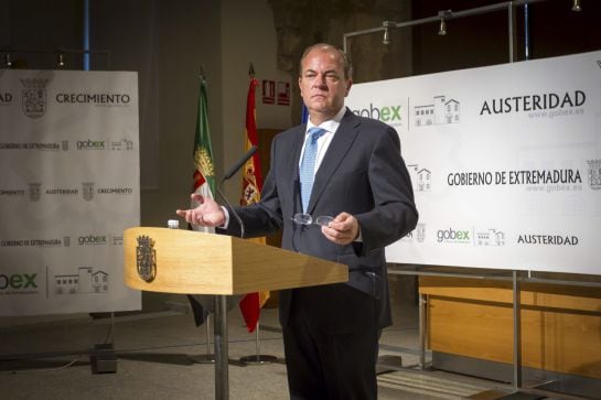 El presidente de Extremadura, José Antonio Monago, durante su comparecencia