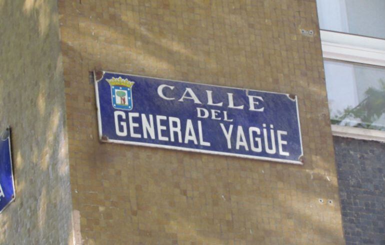 El general golpista Juan Yagüe, protagonista en la ocupación de Extremadura y en la Batalla del Ebro, tiene una calle dedicada en las inmediaciones de Paseo de la Castellana.