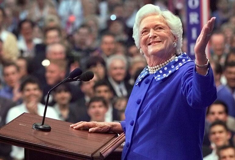 Barbara Bush durante la convención del partido Republicano en agosto del 2000