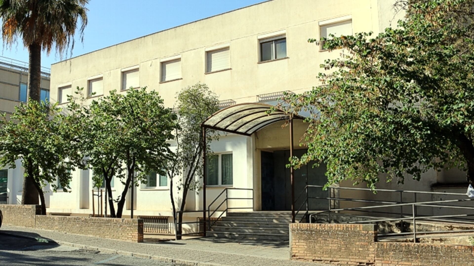 Antiguo centro de salud del Campillo Bajo en Antequera