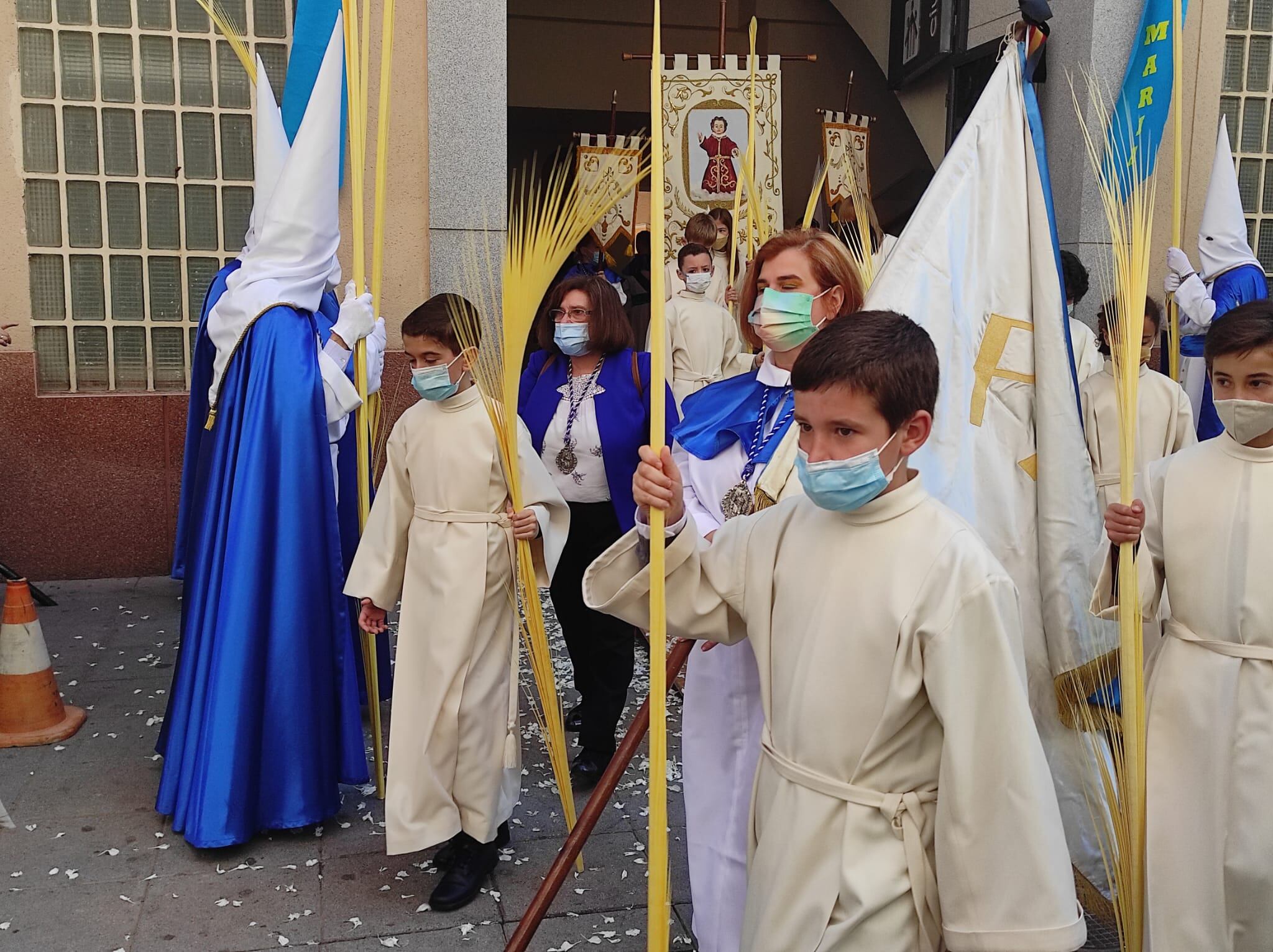 Salida de la procesión desde el Colegio Salesianos de Ciudad Real