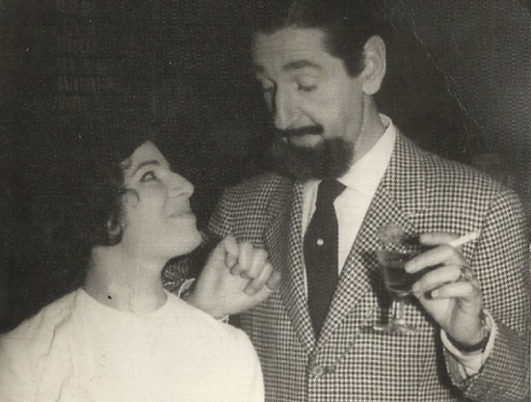 Maria Dolors Boadas junto al aristócrata y actor Jaime de Mora. 