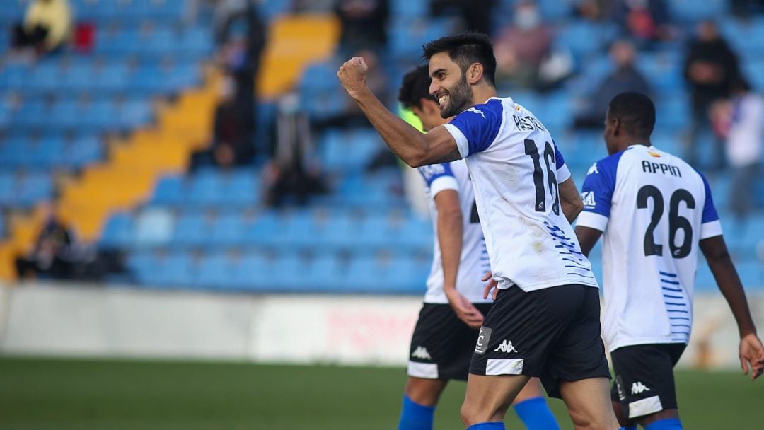 Pastorini celebra su gol ante Badalona