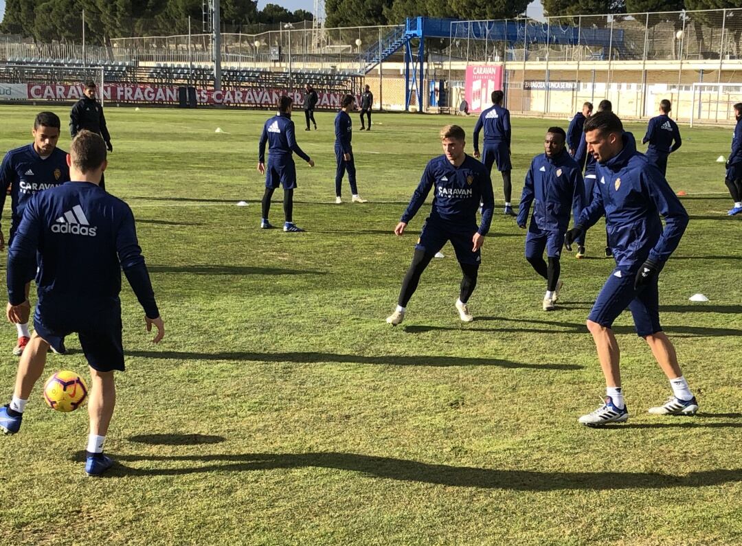 Perone, a la derecha, durante un entrenamiento en la Ciudad Deportiva