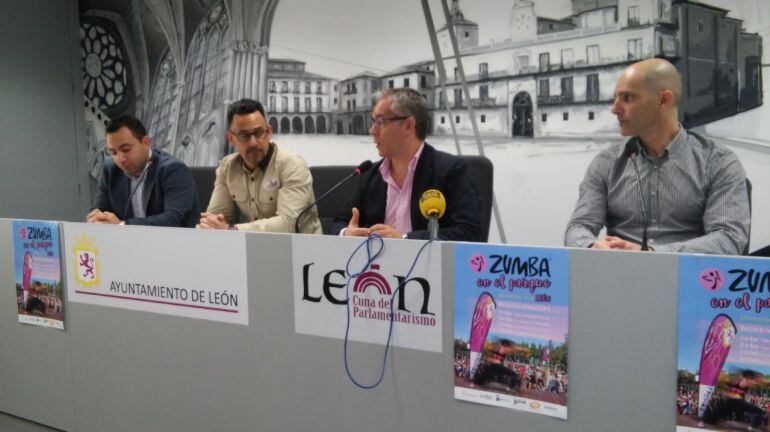 Acto de presentación de la III Edición del Zumba en el Parque