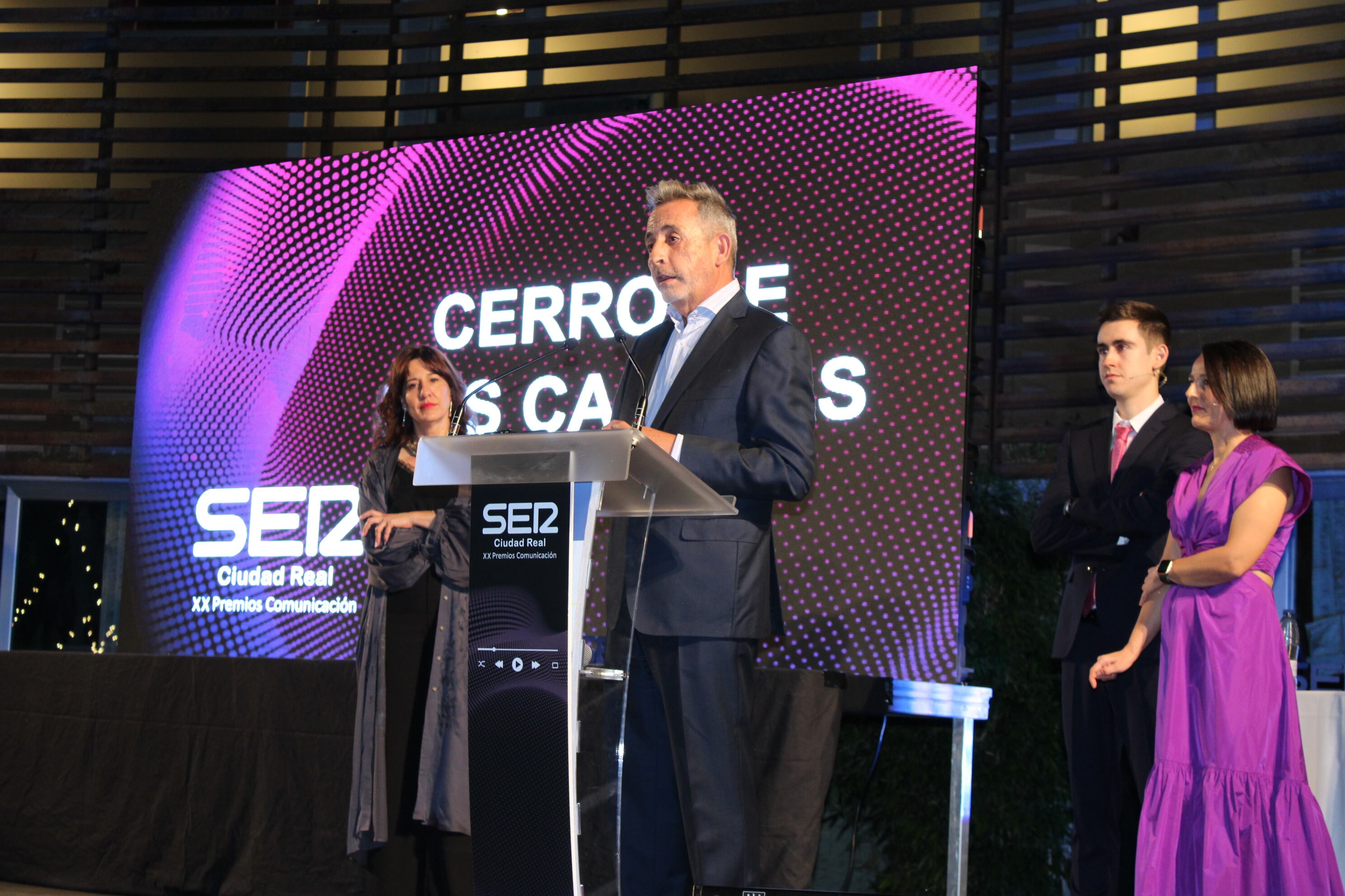 Jesús Martín durante su discurso en los XX Premios Comunicación. El Cerro de las Cabezas fue otro de los premiados.