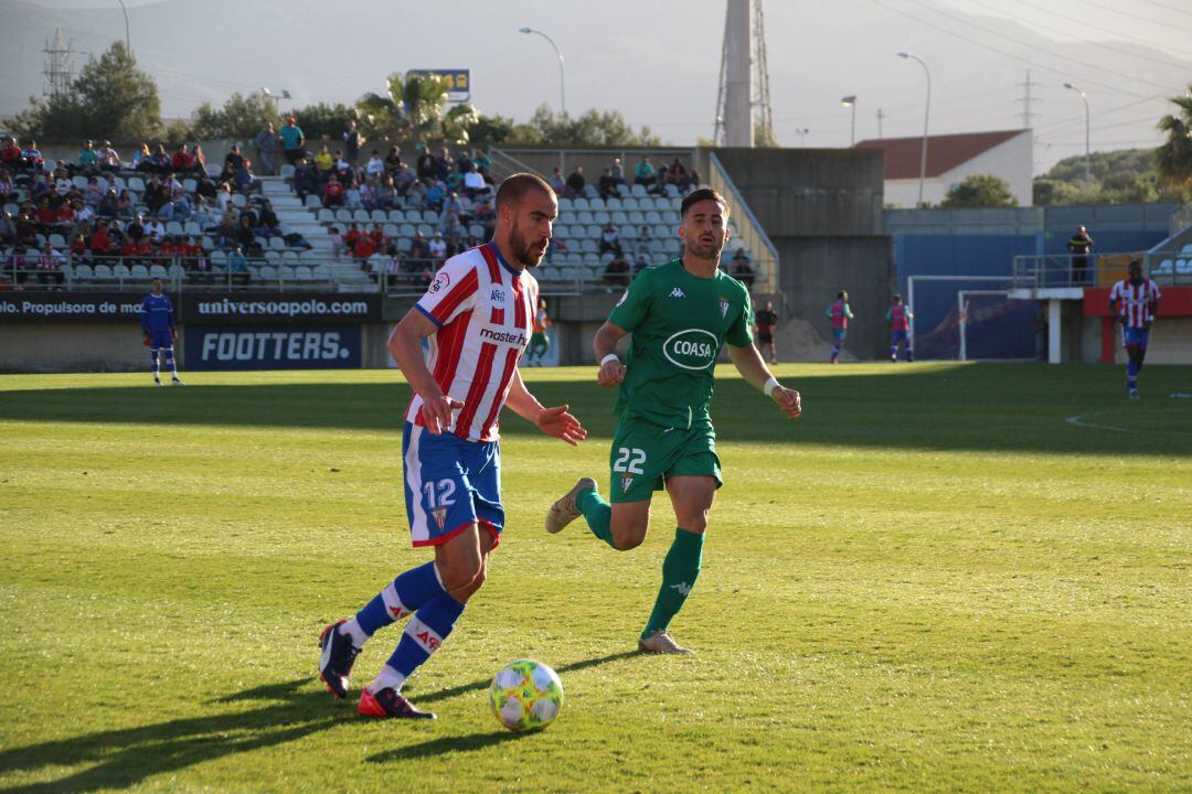 Vicent ante el San Fernando.