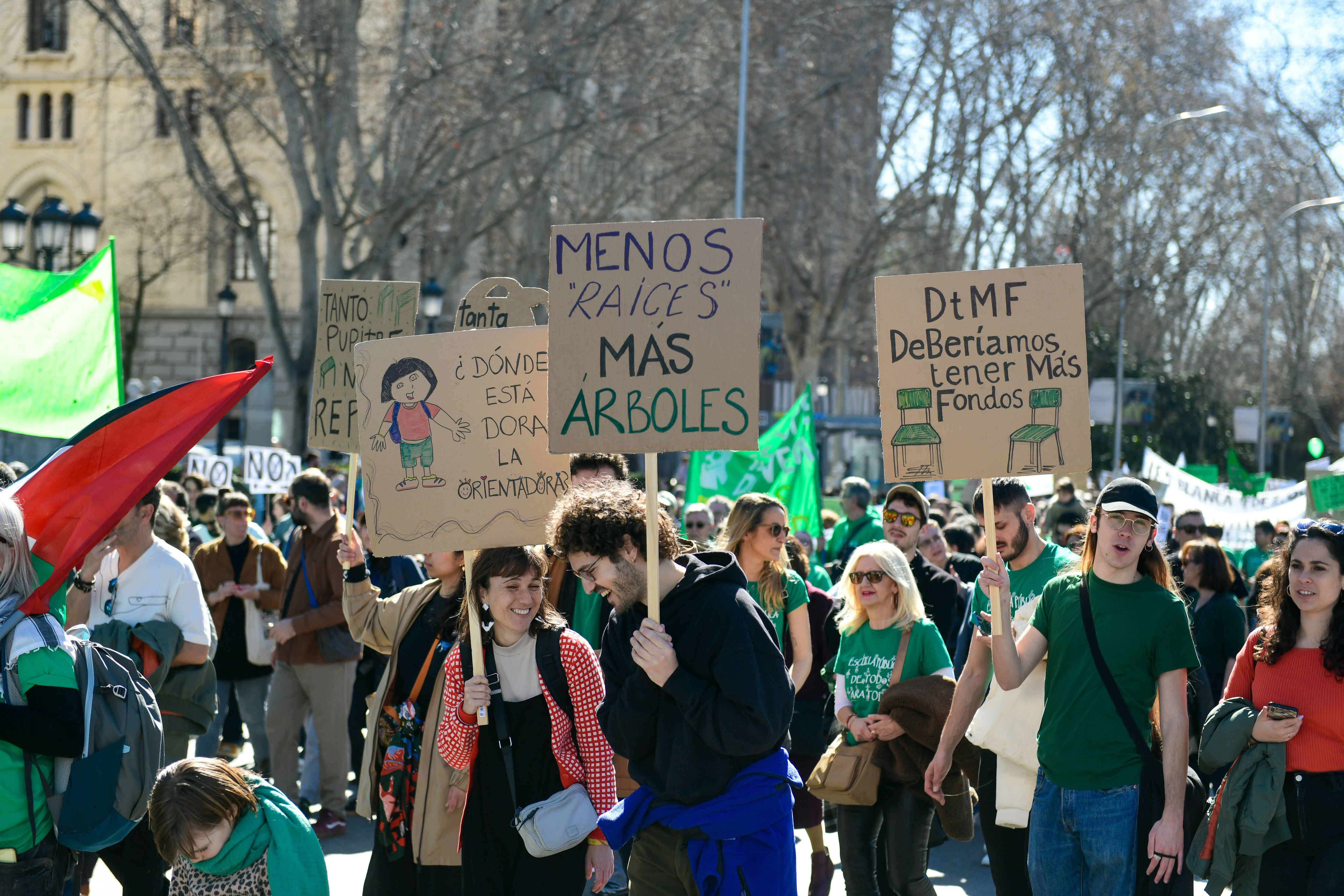 Vista de la manifestación convocada en la capital en defensa de la educación pública.