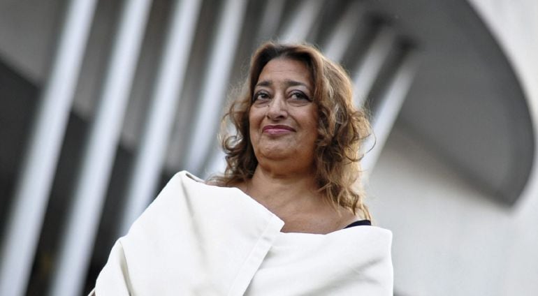 Zaha Hadid durante una ceremonia del Museo Nacional del arte 