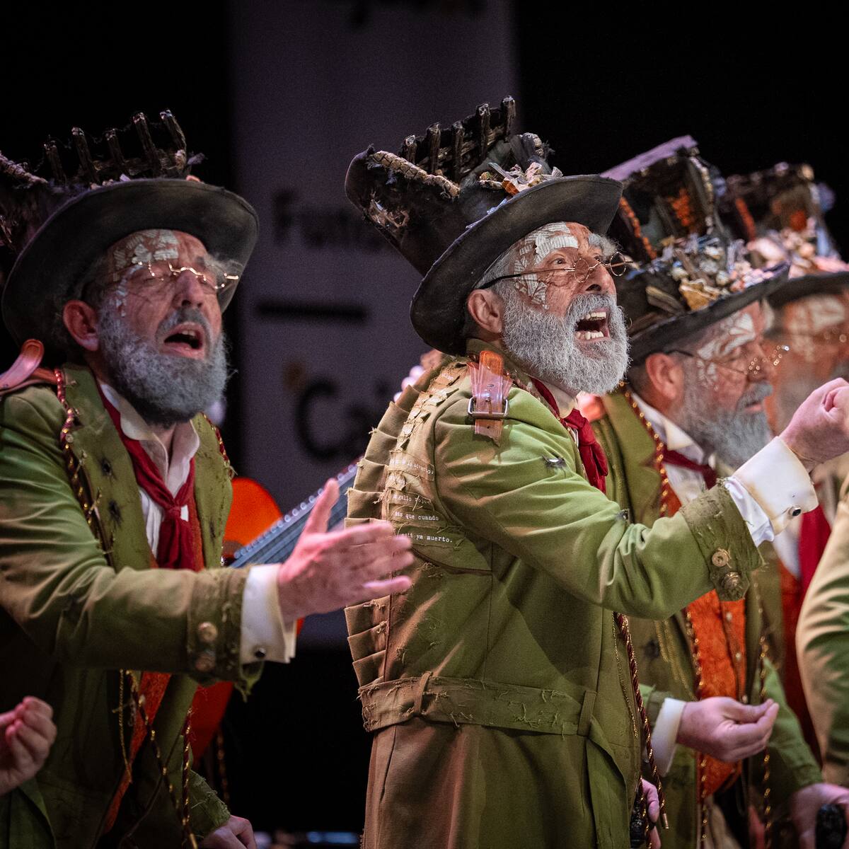 Crónica de la segunda sesión de Semifinales del COAC 2026: 'Los Humanos' y 'Los Locos' golpean y se agarran a la final del próximo viernes