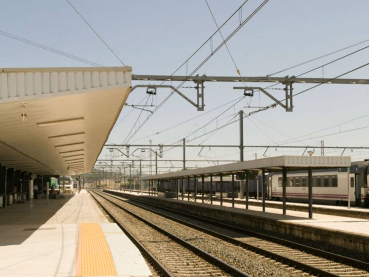 Luis Marín (Plataforma en Defensa del Ferrocarril) valora proyectos ferroviarios anunciados por Oscar Puente en Jaén