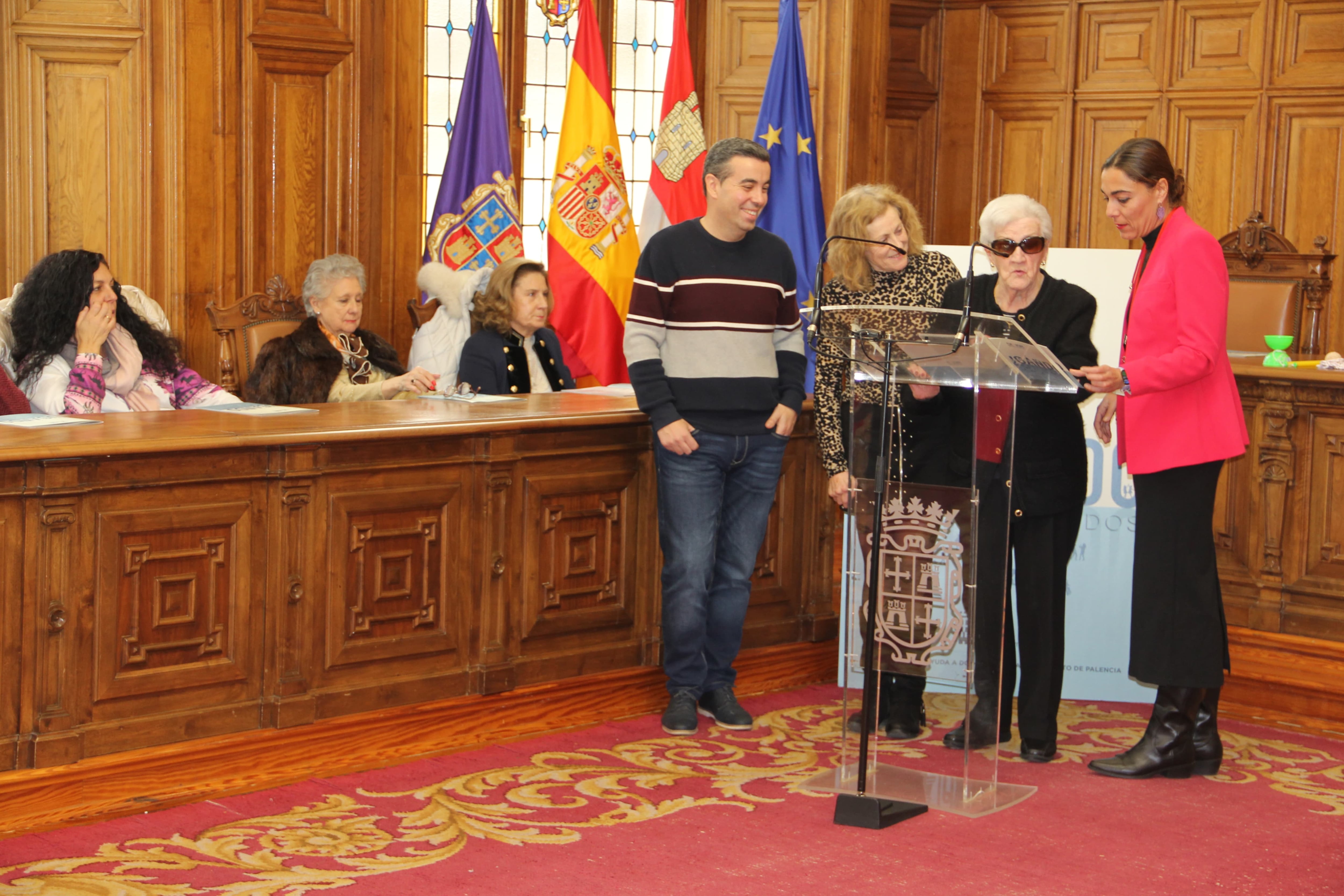 Palencia recupera los juegos de infancia de nuestros mayores gracias al Servicio de Ayuda a Domicilio