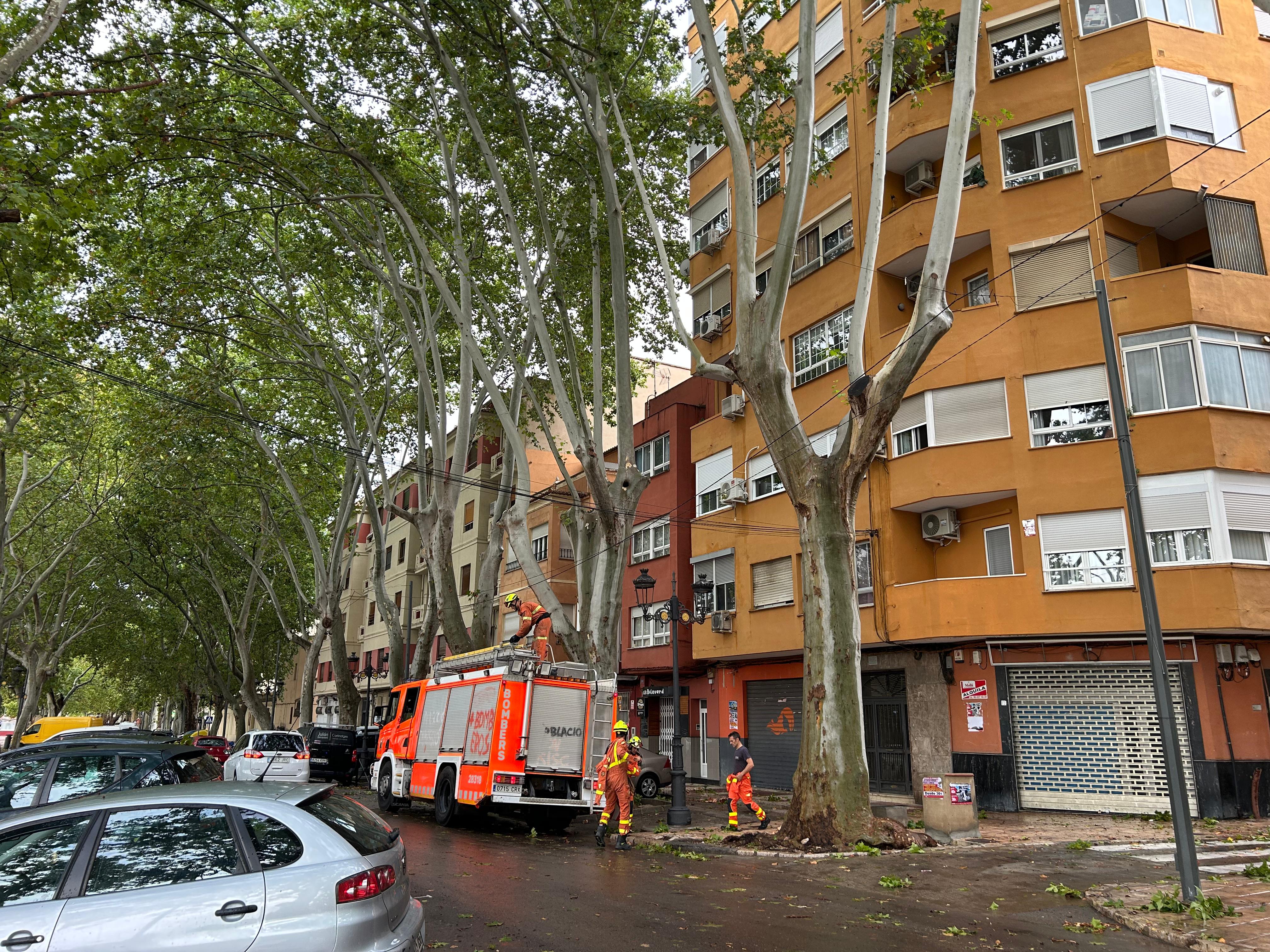 Bomberos actúan en Xàtiva. Fuente: Radio Xàtiva Cadena SER