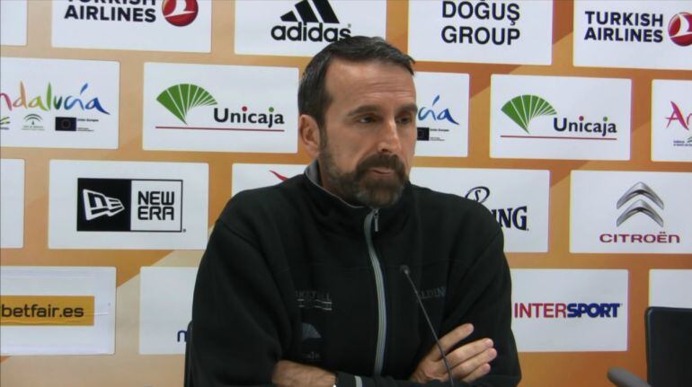 Plaza atiende a los medios antes del partido ante el Efes