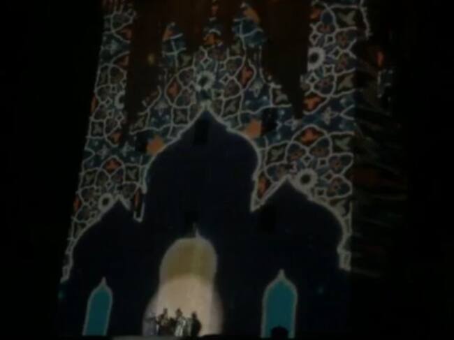 Los Reyes Magos han realizado el primer saludo a los segovianos desde el Alcázar