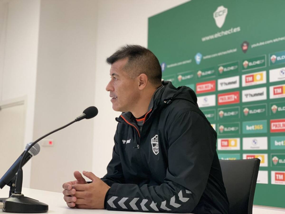 Jorge Almirón no está descartado para dirigir al Elche ante el Real Madrid