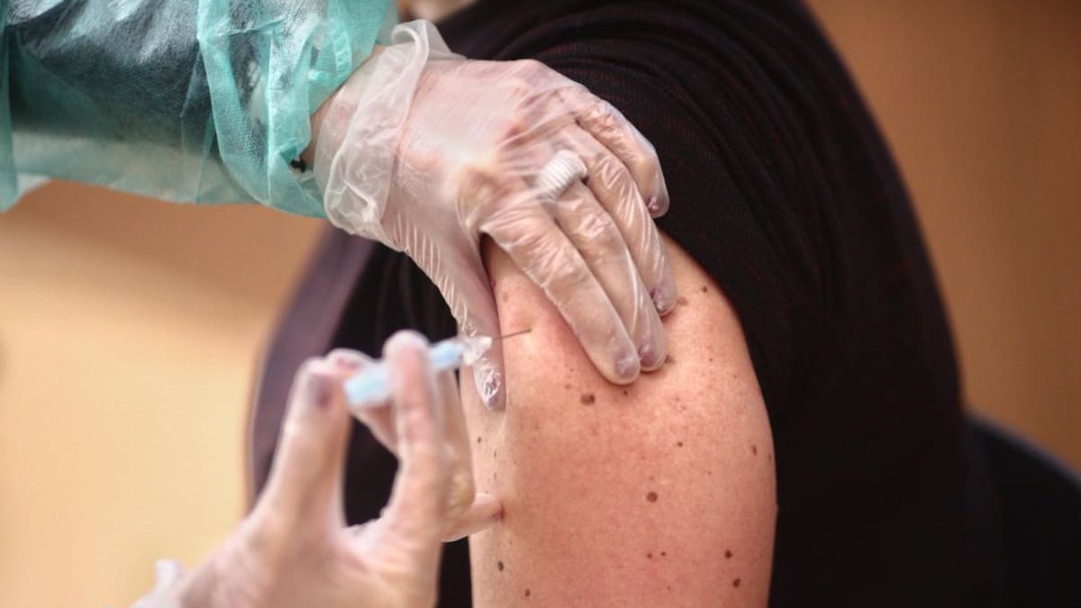 Finalmente serán 2.700 los docentes que se vacunarán el domingo en la Región