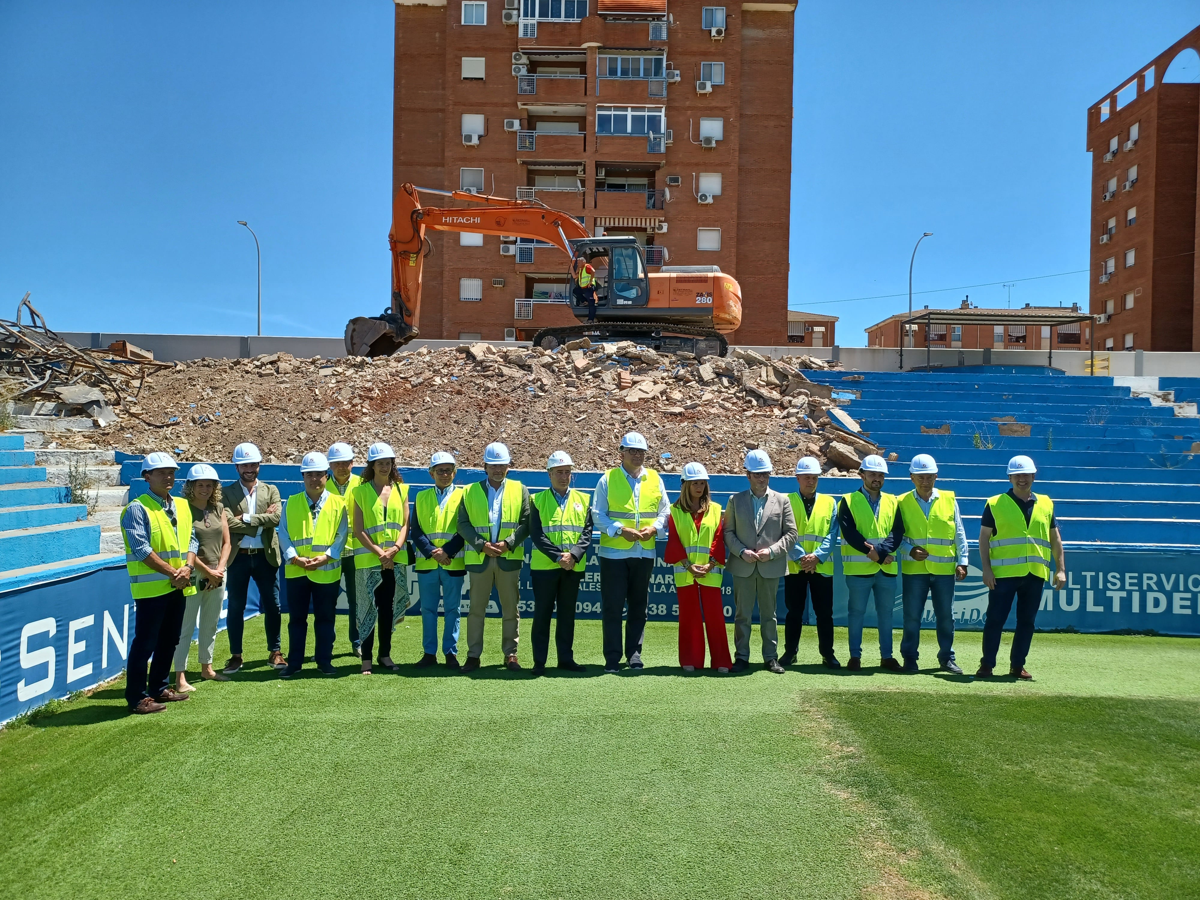 Inauguración de las obras de remodelación del Estadio Municipal de Linarejos.