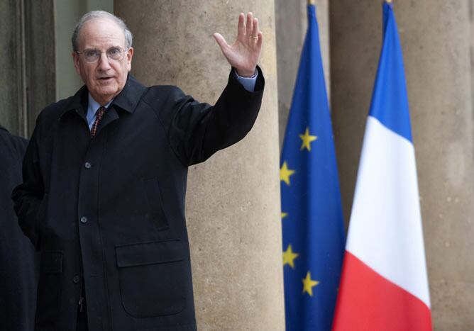 El enviado especial de Estados Unidos en la zona, George Mitchell, se muestra convencido de que la diplomacia conseguirá ayudar a alcanzar una paz duradera.