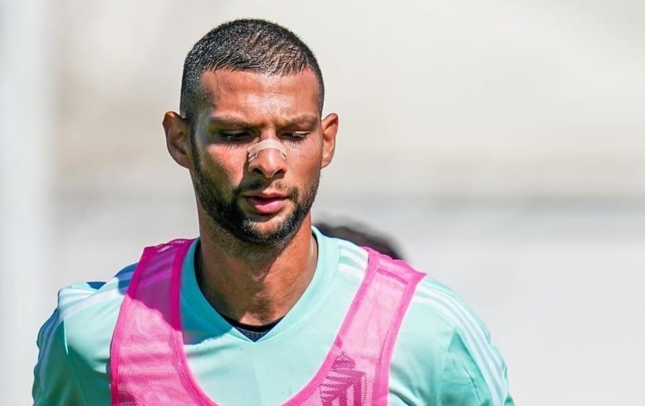 Natural de Huércal de Almería, tiene 27 años.