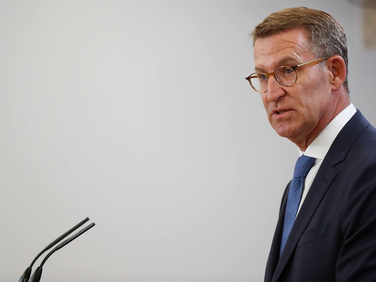 La política hace extraños compañeros de playa