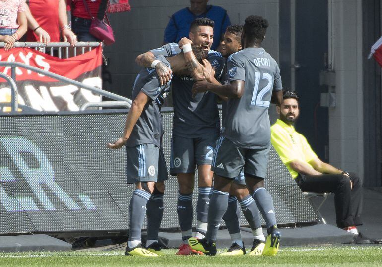 Villa celebra su último gol con el New York City, el día 12