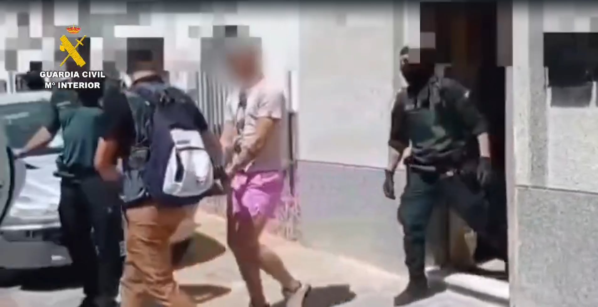 La Guardia Civil desarticula un grupo que se dedicaba al robo de viviendas en Martos.