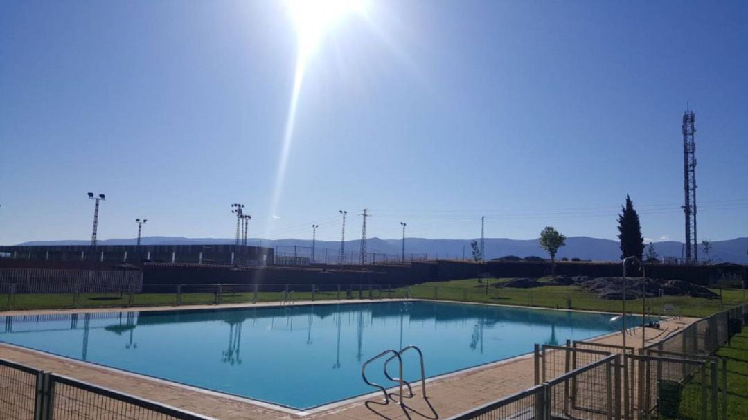 La piscina municipal de Segovia abre esta tarde sus puertas.