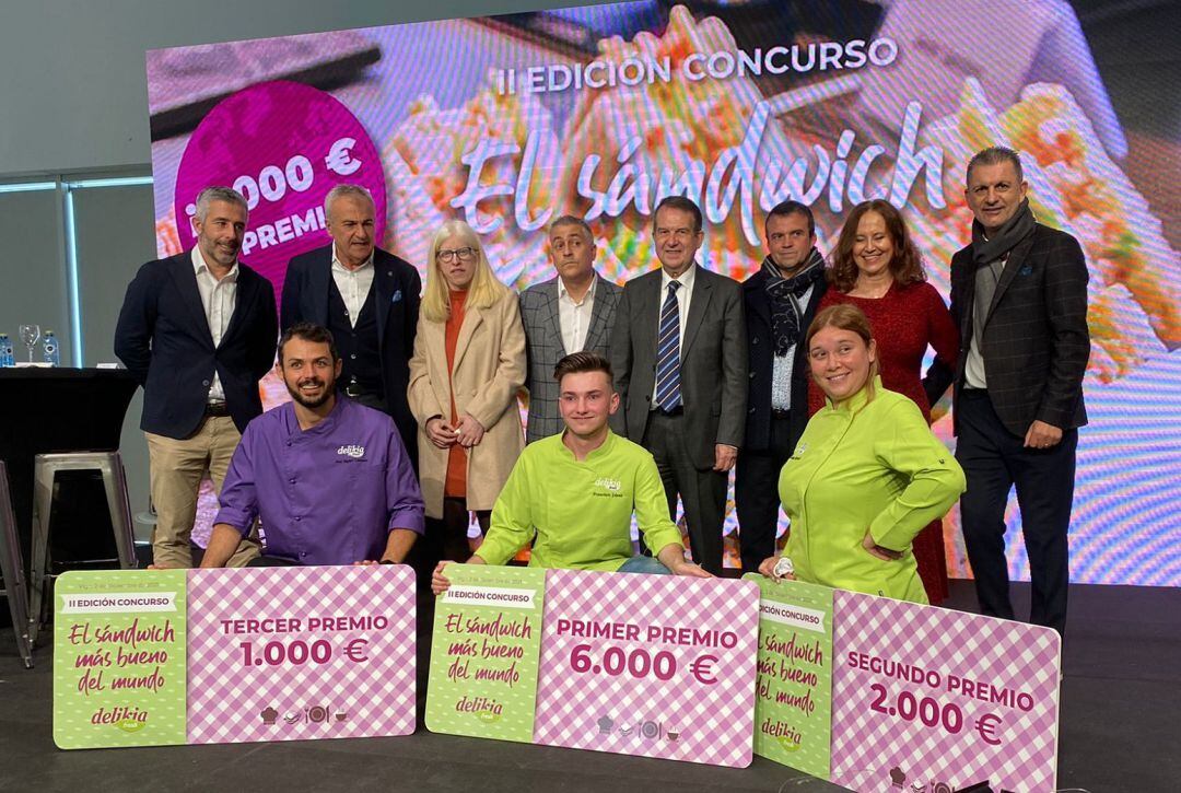 Fotografía del evento en el que Francisco López ganó la II Edición del Concurso &quot;El sándwich más rico del Mundo&quot;