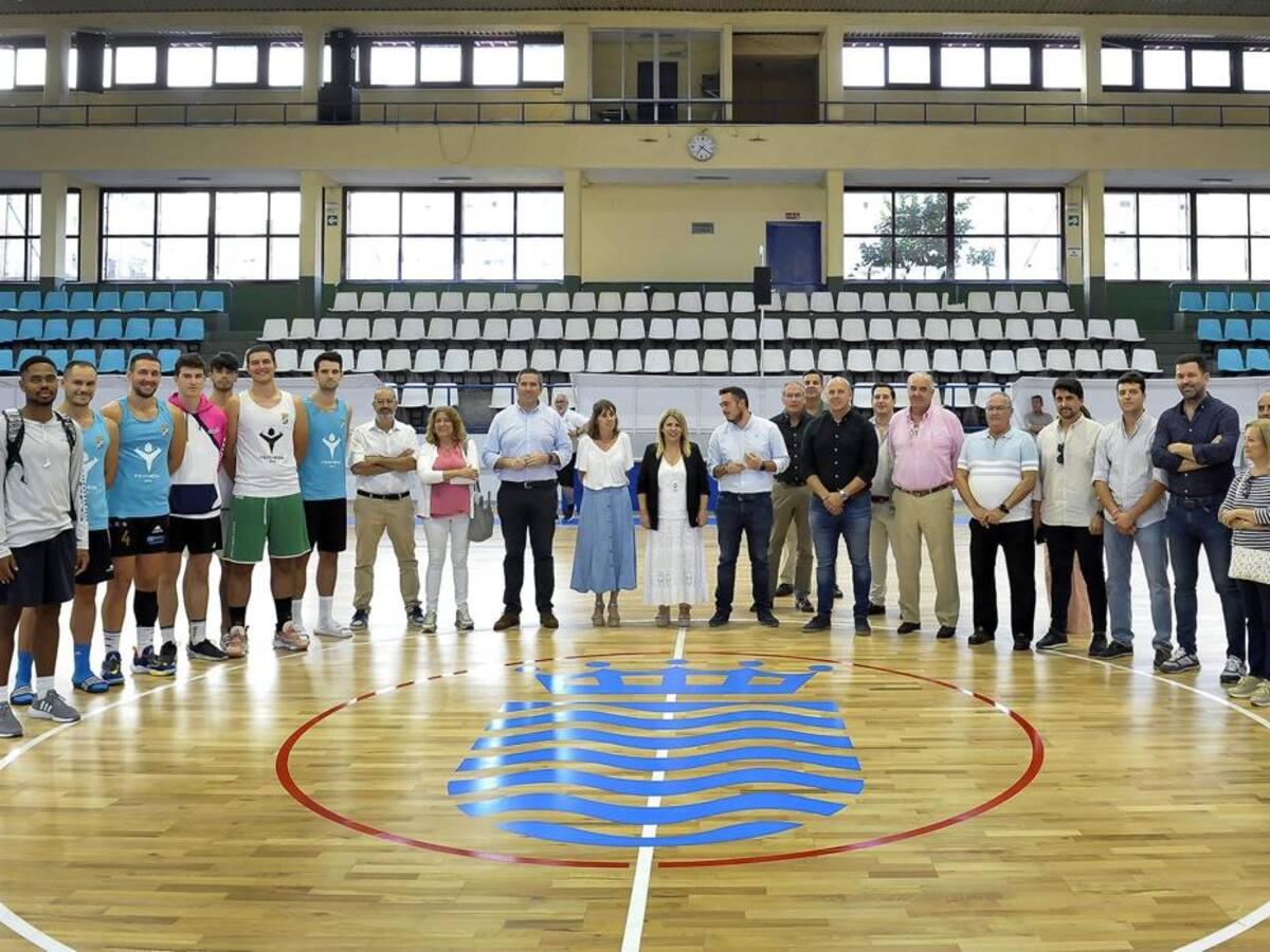Inaugurada la nueva pista del Polideportivo Ruiz Mateos
