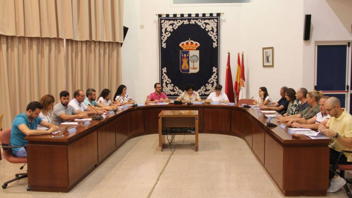 La alcaldesa de Puerto Lumbreras del PP cesa a la concejala de Vox que pidió su dimisión