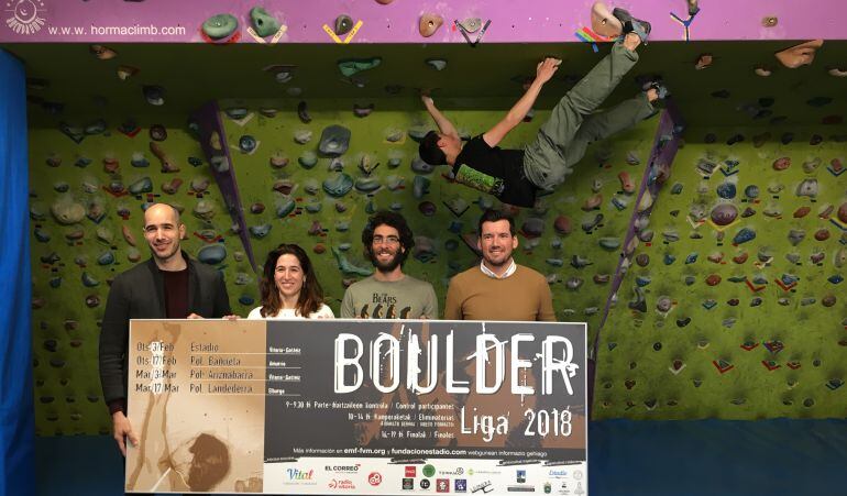 Los responsables de la Liga Boulder, durante la presentación en el Estadio.