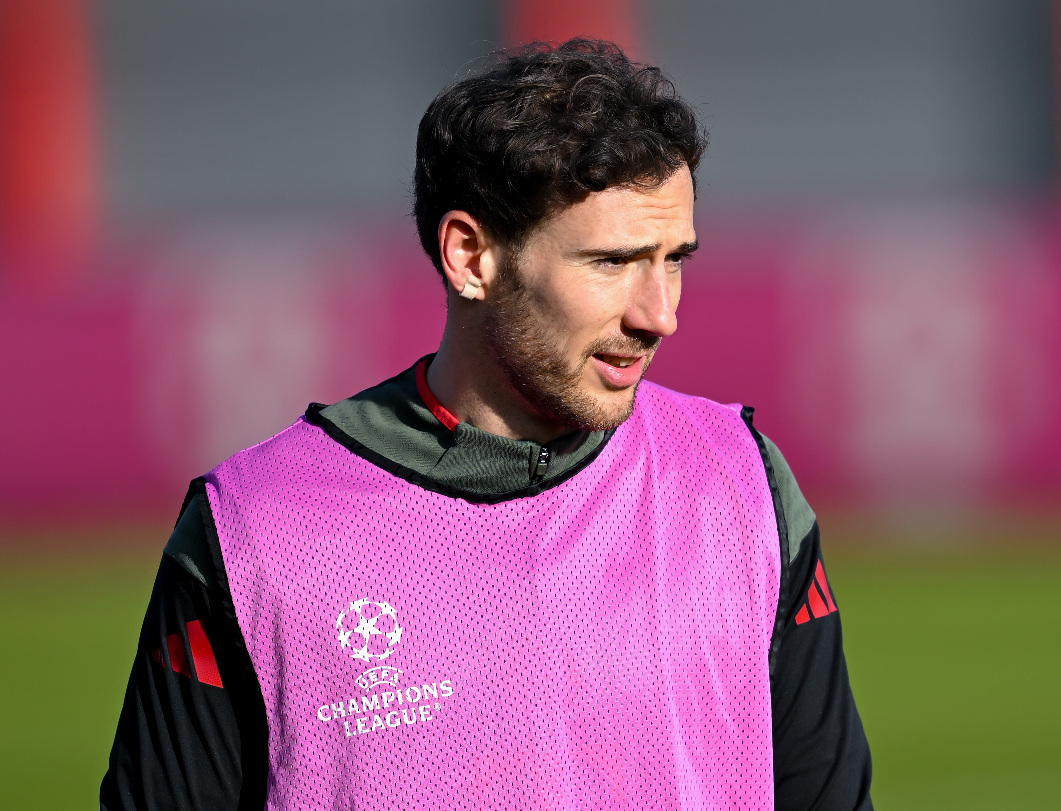 Leon Goretzka en un entrenamiento con el Bayern de Múnich antes de un partido de Champions