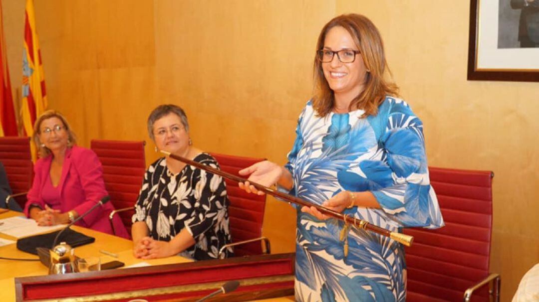 El pacte que va portar a Susana Mora a la presidència del Consell es podria trencar quinze dies després de signar-se.