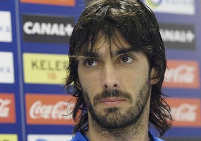 Carlos Martínez responde a las preguntas en Zubieta.