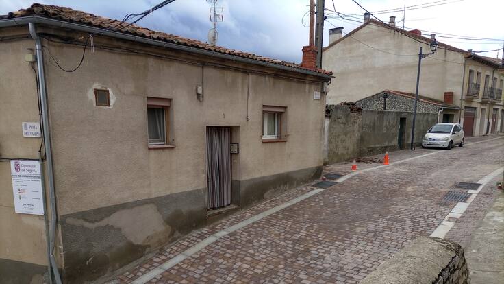 Carlos Fraile, alcalde de Cuéllar, habla de la finalizacion de las obras en la calle Cuevas y el polideportivo