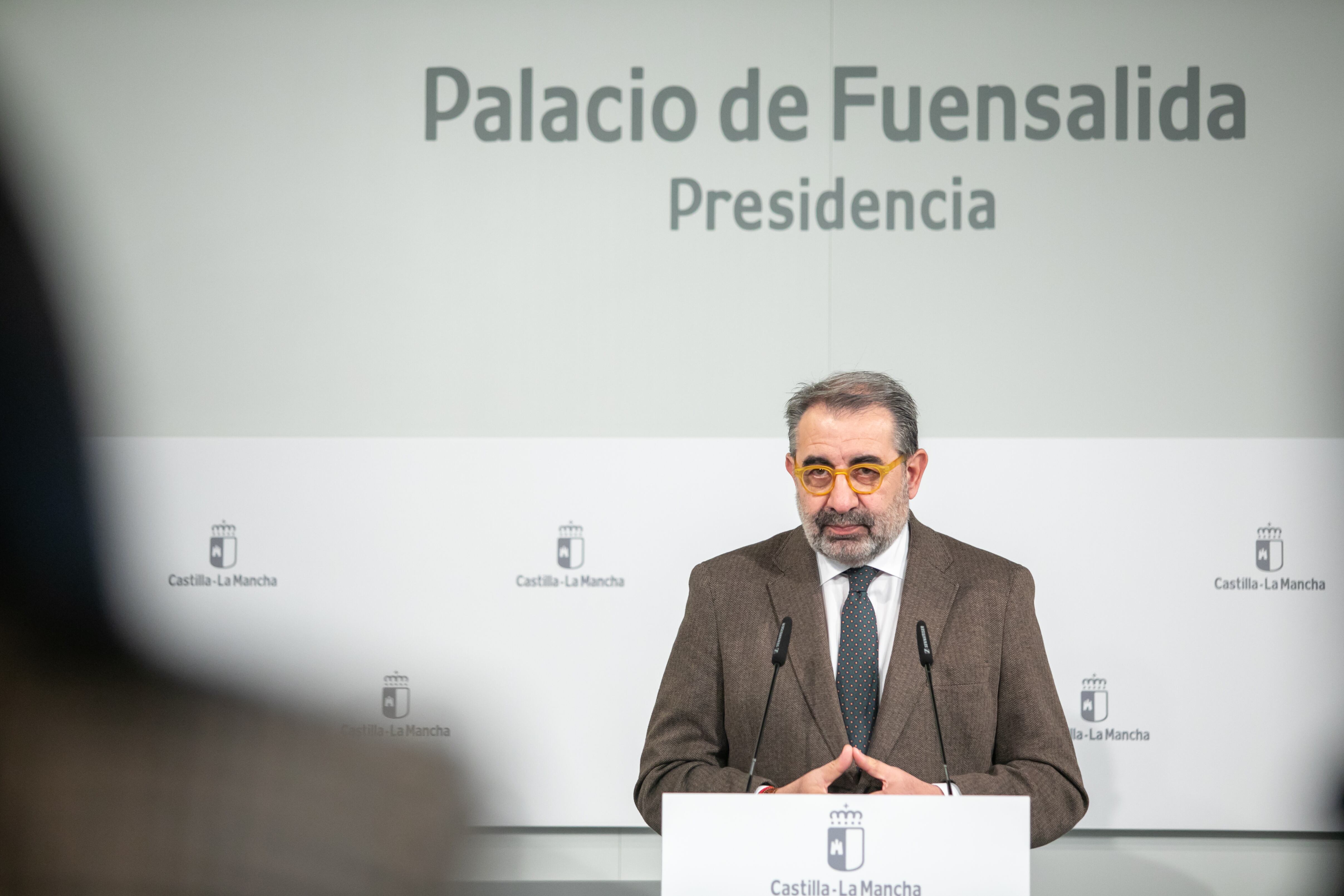Jesús Fernández Sanz, consejero de Sanidad de Castilla-La Mancha, en rueda de prensa