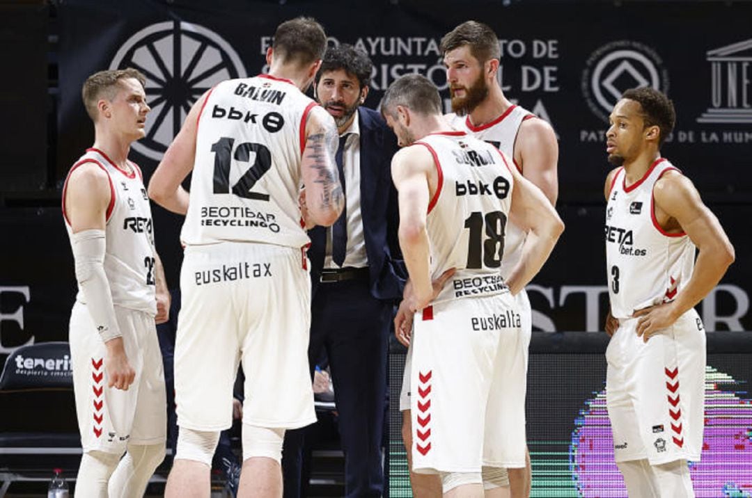 RETAbet Bilbao Basket suma un nuevo positivo y no podrá jugar los tres próximos partidos. 