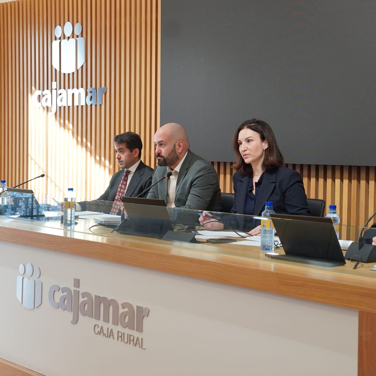 Respaldo total a la gestión de Voulgaris en la Junta de Accionistas del Castellón