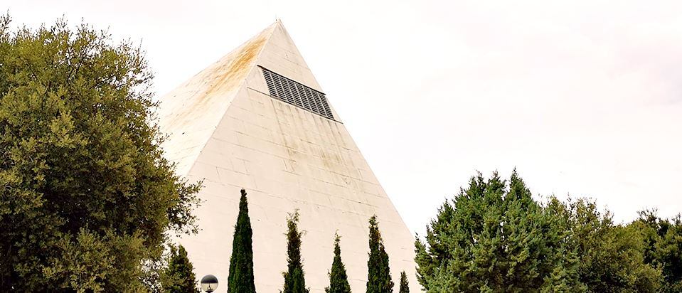 Instalaciones del Pirámide en Huesca