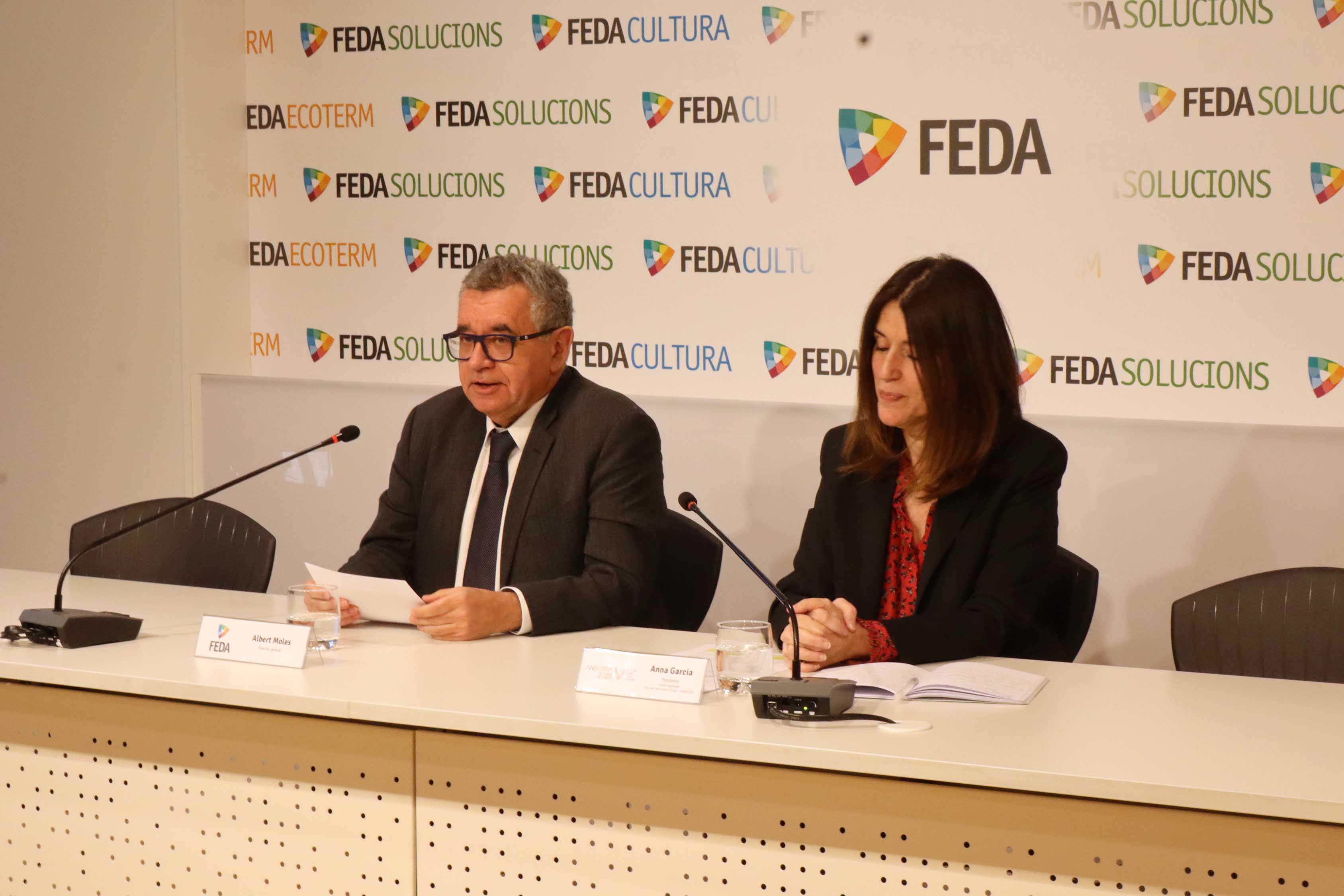 el director general de FEDA, Albert Moles. i la presidenta del comitè organitzador dels JJPPEE, Anna Garcia