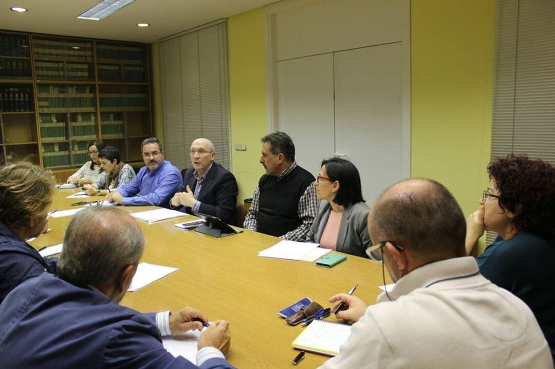 Reunión de los Grupos de Acción Local con representantes del Gobierno Regional
